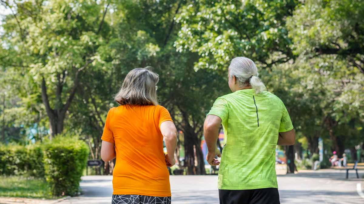 oubliez la marche et la course c’est l’activité la plus recommandée par harvard pour garder la forme à partir de 60 ans